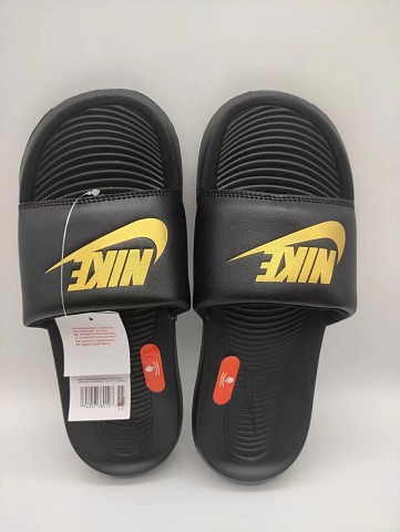 Nike Slipper-307