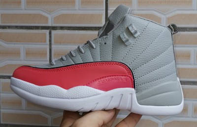 Men Jordan 12-147