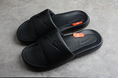 Nike Slipper-154
