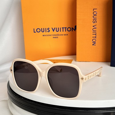 LVV Glasses-240